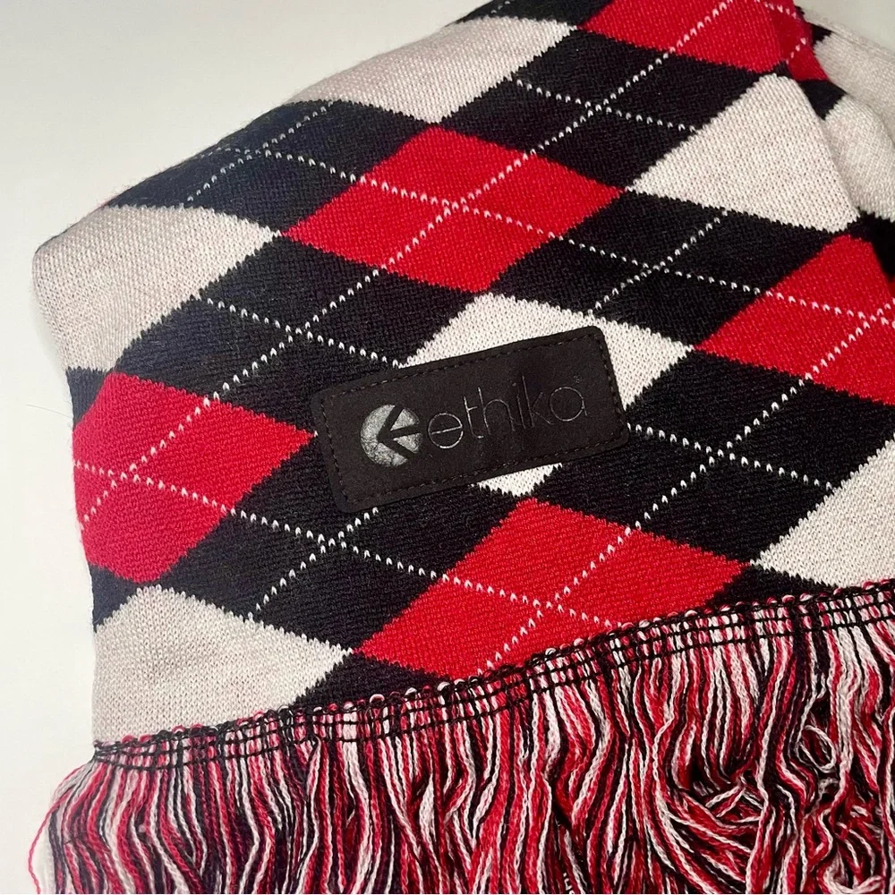 Nordstrom NWT 100% Cashmere Extra Soft Long Scarf in Red/Black Argyle Diamond